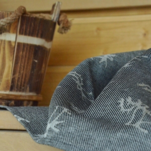 Grå lavduk med renar i 100% lin i bastun